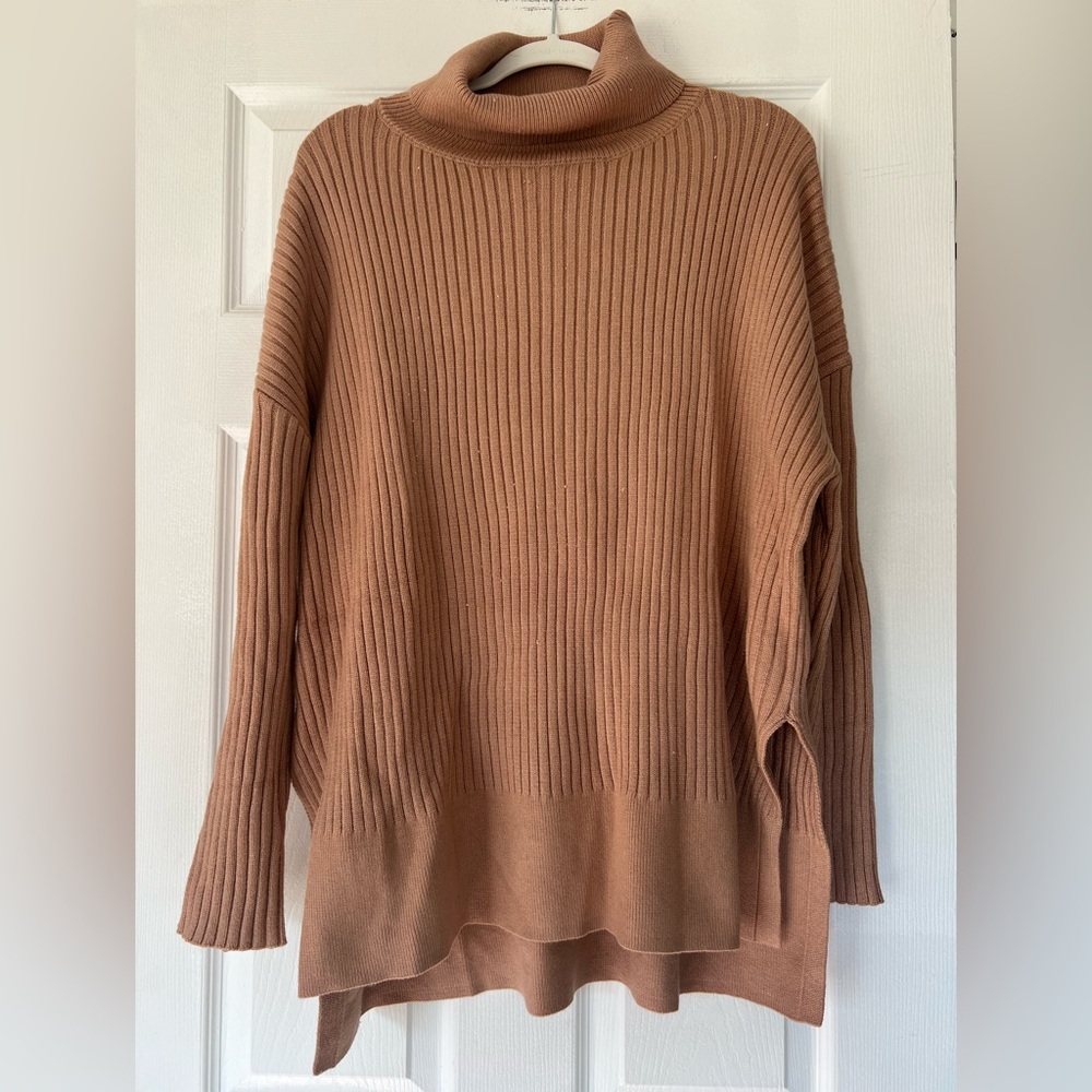 Women’s Lillusory‎ Tan Turtleneck.